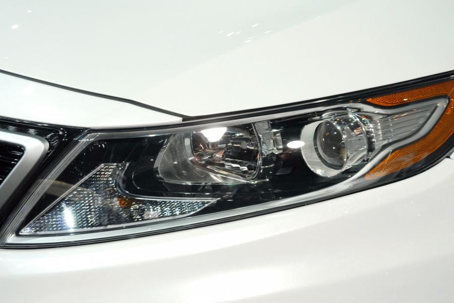  Kia Optima Hybrid 2011 года  (фото 4 из 29)